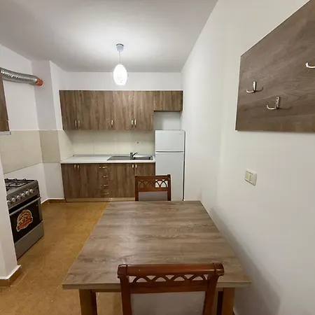Kl Apartman *